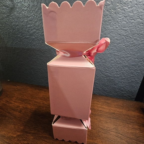 Satin Scrunchie - Picture 5 of 5